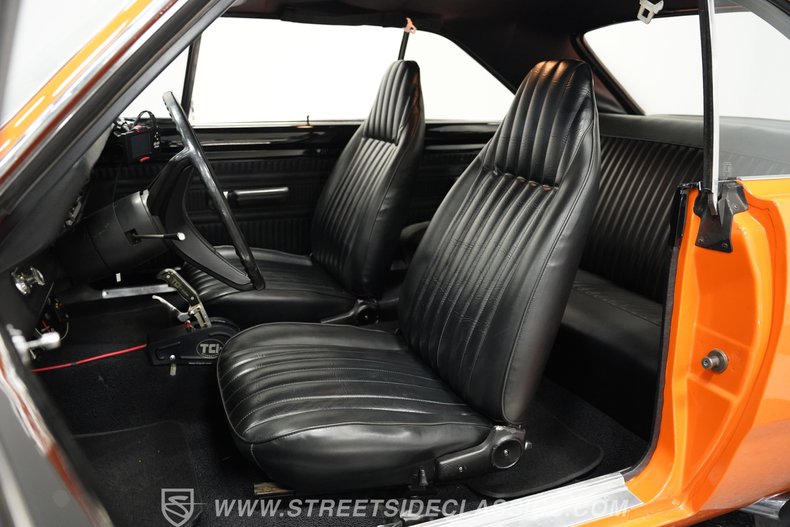 Dodge-Dart-1970-Orange-Black-39