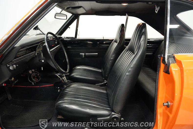 Dodge-Dart-1970-Orange-Black-49