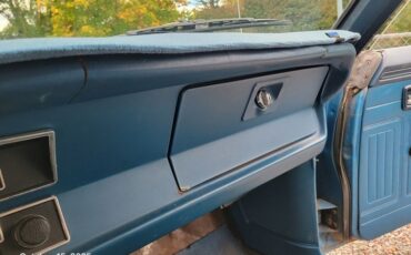 Dodge-Dart-1974-Blue-White-Blue-12