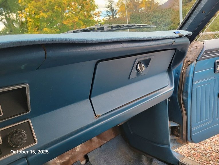 Dodge-Dart-1974-Blue-White-Blue-12