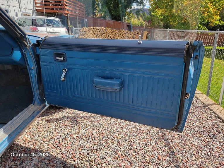 Dodge-Dart-1974-Blue-White-Blue-28