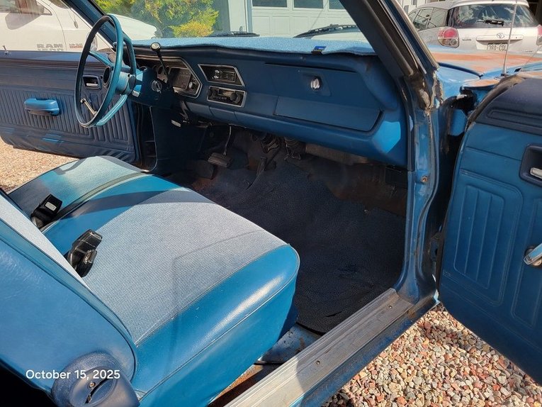 Dodge-Dart-1974-Blue-White-Blue-29