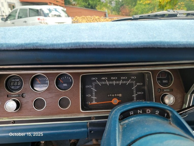 Dodge-Dart-1974-Blue-White-Blue-41