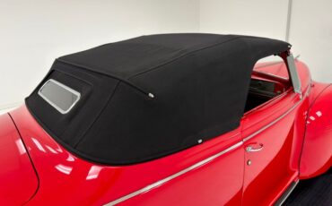 Dodge-Luxury-liner-1940-Viper-Red-Dove-Gray-27