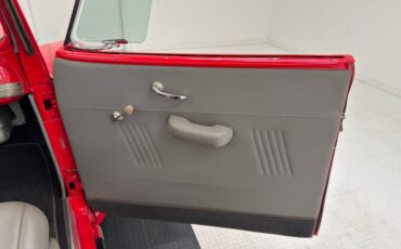 Dodge-Luxury-liner-1940-Viper-Red-Dove-Gray-39