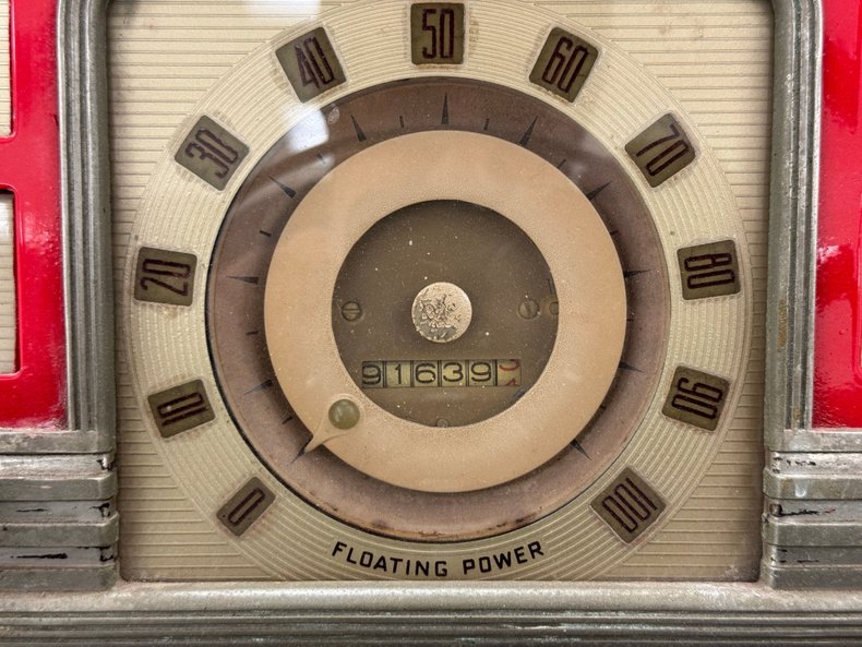 Dodge-Luxury-liner-1940-Viper-Red-Dove-Gray-46