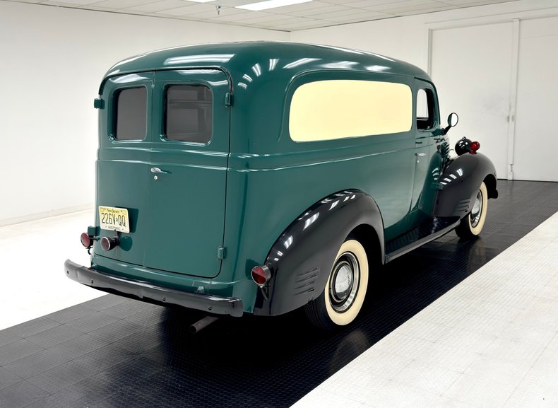 Dodge-Vc-1940-Arbor-Green-Black-11
