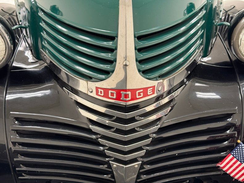 Dodge-Vc-1940-Arbor-Green-Black-15