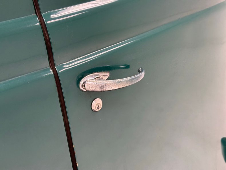 Dodge-Vc-1940-Arbor-Green-Black-23