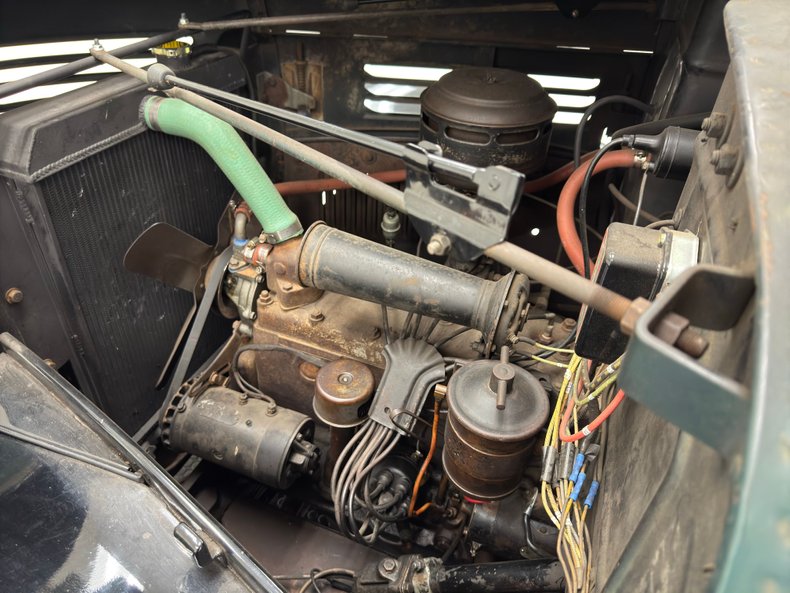 Dodge-Vc-1940-Arbor-Green-Black-38