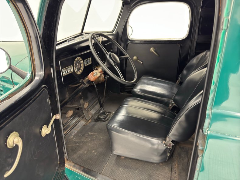 Dodge-Vc-1940-Arbor-Green-Black-4