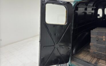 Dodge-Vc-1940-Arbor-Green-Black-40