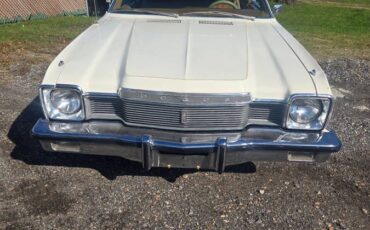 Dodge-aspen-1977-white-18