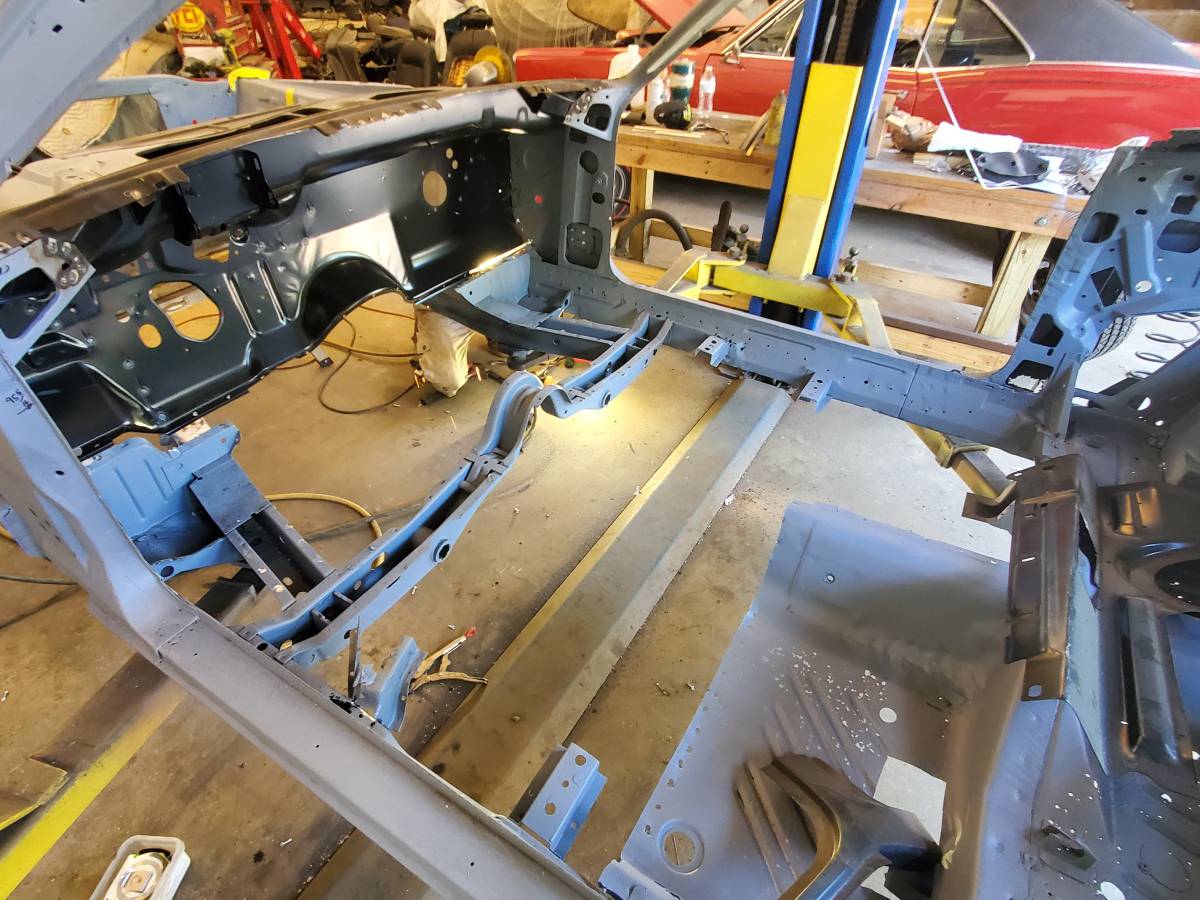 Dodge-challenger-1970-red-108