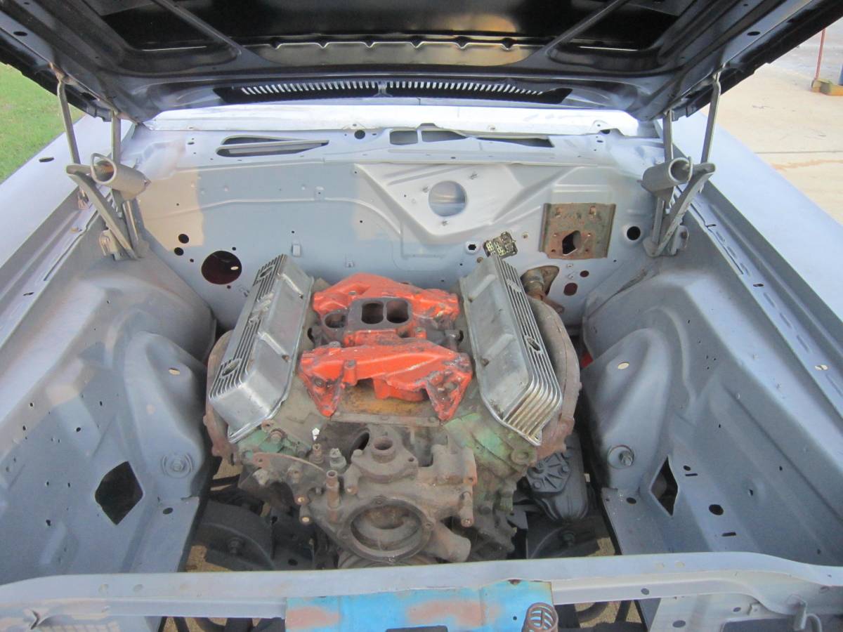 Dodge-challenger-1970-red-12