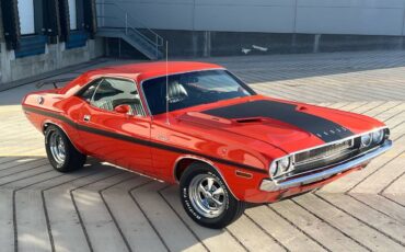 Dodge-challenger-1970-red-3