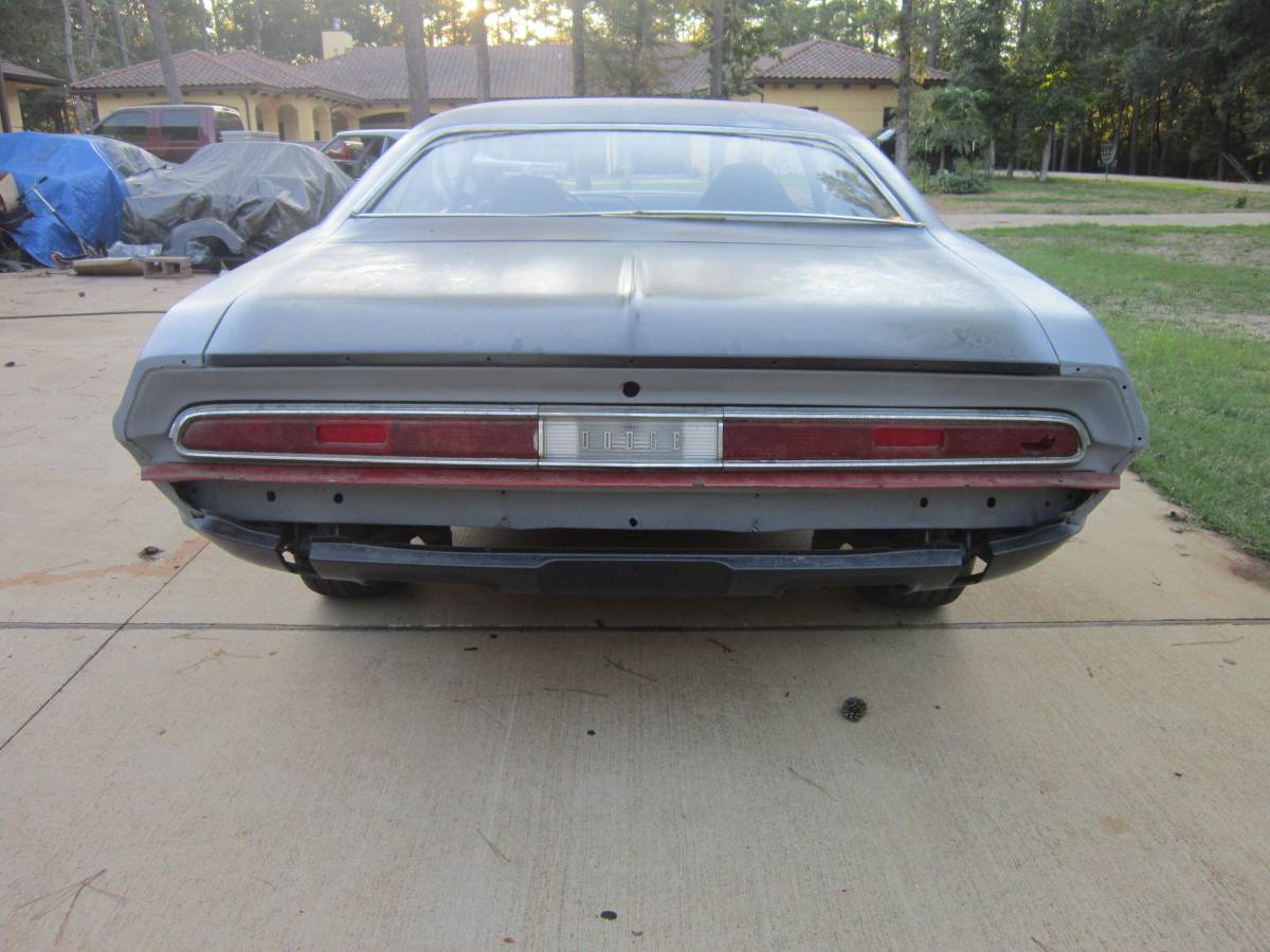 Dodge-challenger-1970-red-76