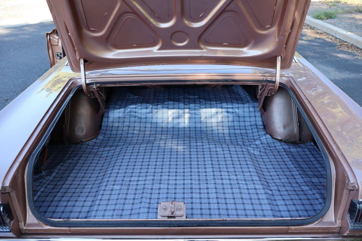 Dodge-coronet-1967-brown-17