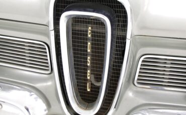 Edsel-Corsair-1958-Silver-Gray-Metallic-Red-21