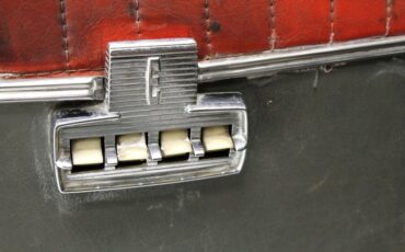 Edsel-Corsair-1958-Silver-Gray-Metallic-Red-31