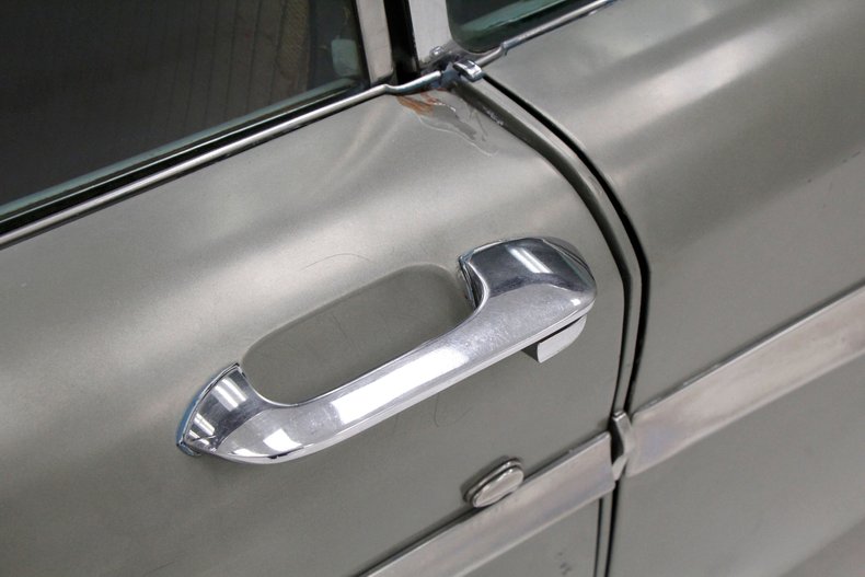 Edsel-Corsair-1958-Silver-Gray-Metallic-Red-42