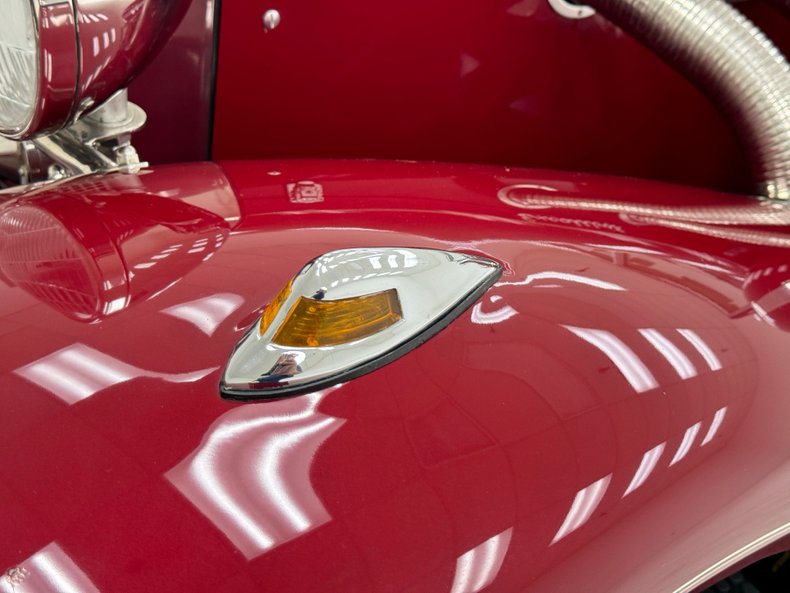 Excalibur-Series-4-1983-Dark-Red-Tan-15