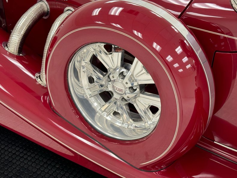 Excalibur-Series-4-1983-Dark-Red-Tan-19