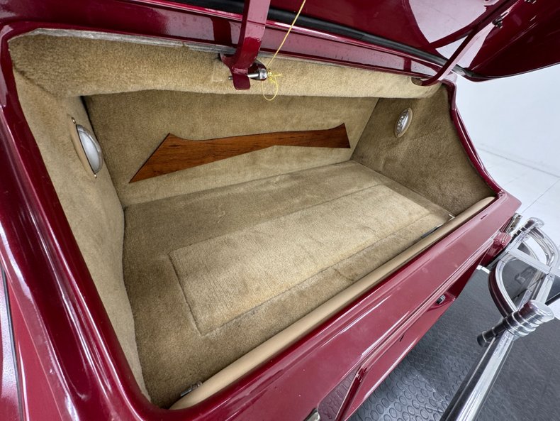 Excalibur-Series-4-1983-Dark-Red-Tan-28