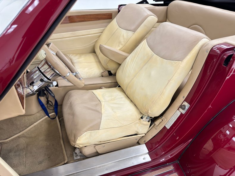 Excalibur-Series-4-1983-Dark-Red-Tan-33