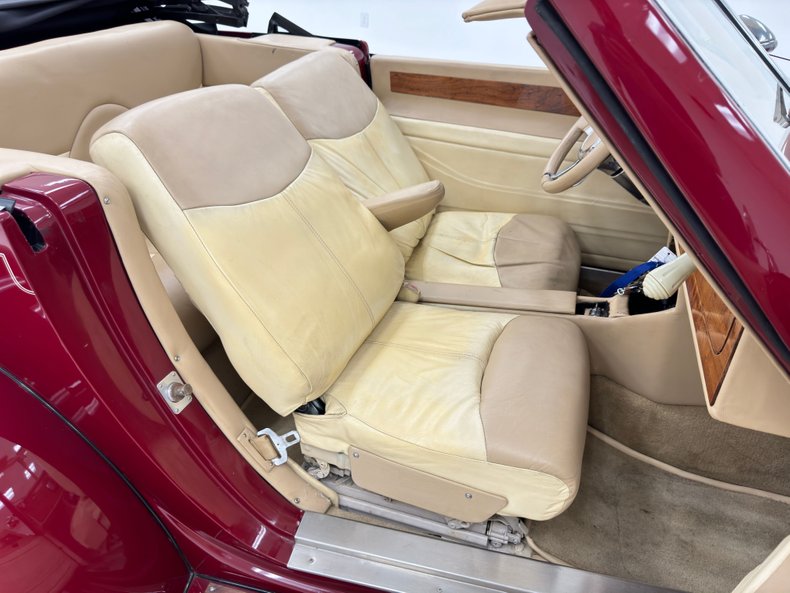 Excalibur-Series-4-1983-Dark-Red-Tan-36