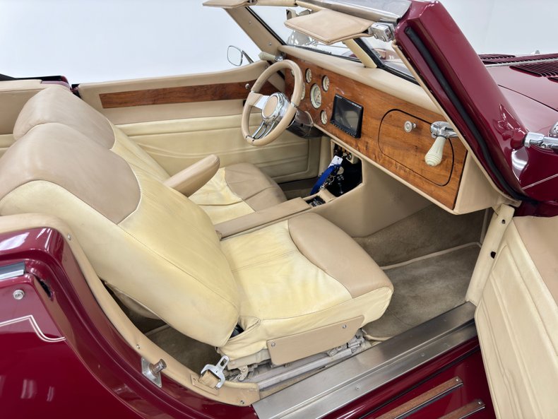 Excalibur-Series-4-1983-Dark-Red-Tan-37