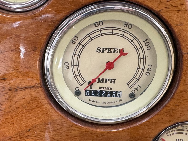 Excalibur-Series-4-1983-Dark-Red-Tan-41