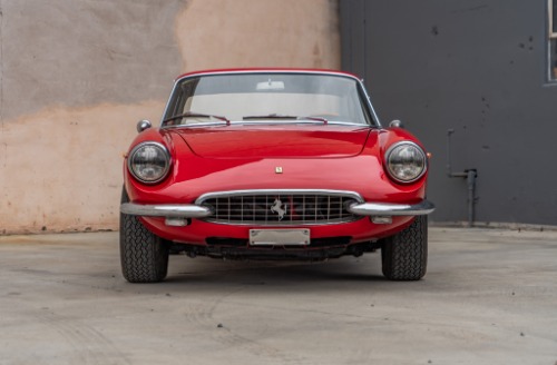 Ferrari-330-gtc-1967-Red-Black-9