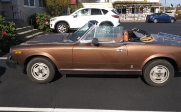 Fiat-124-1979-Brown-Camel