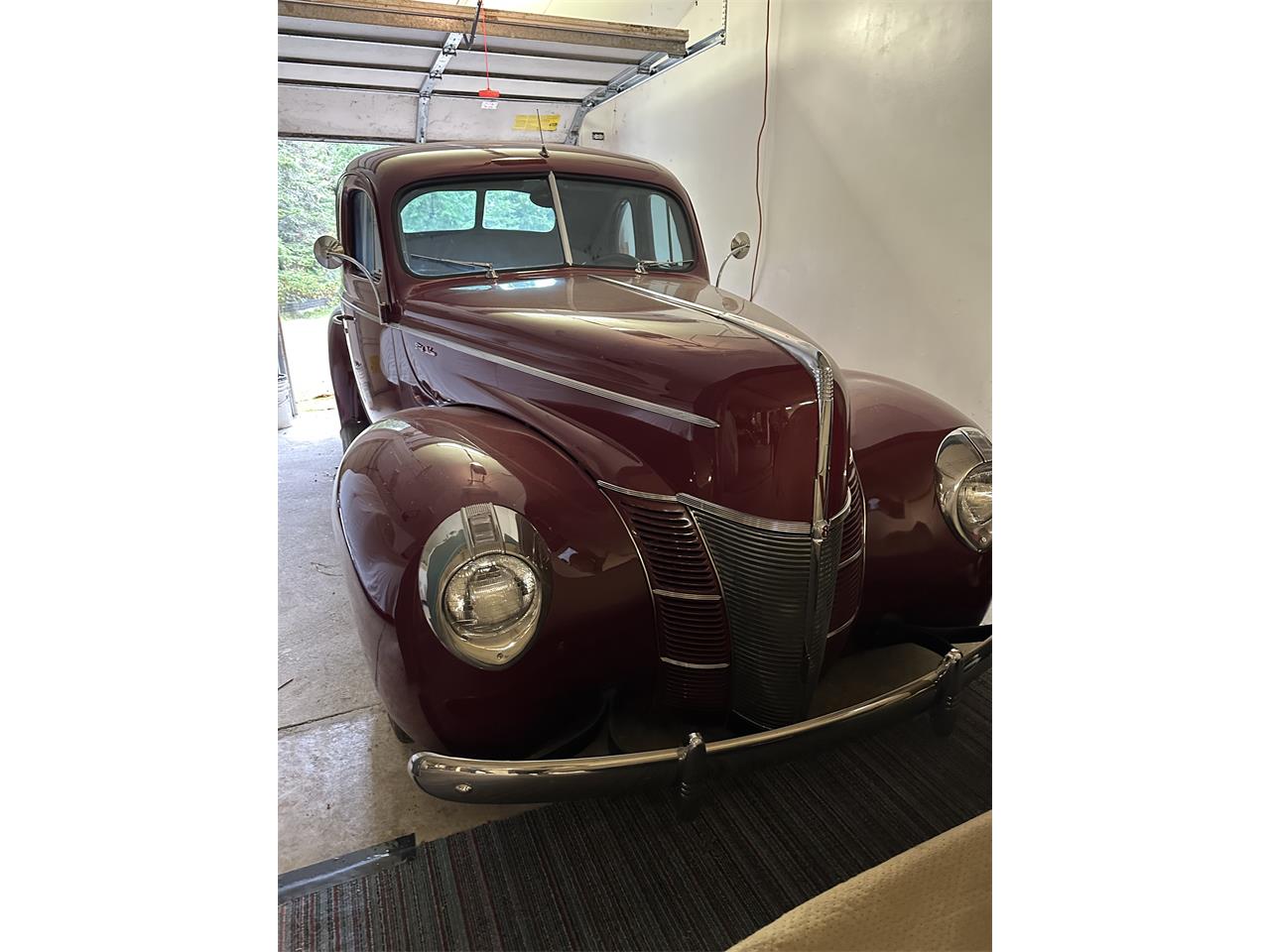 Ford-2-dr-coupe-1940-Cherry-Red-Grey-1
