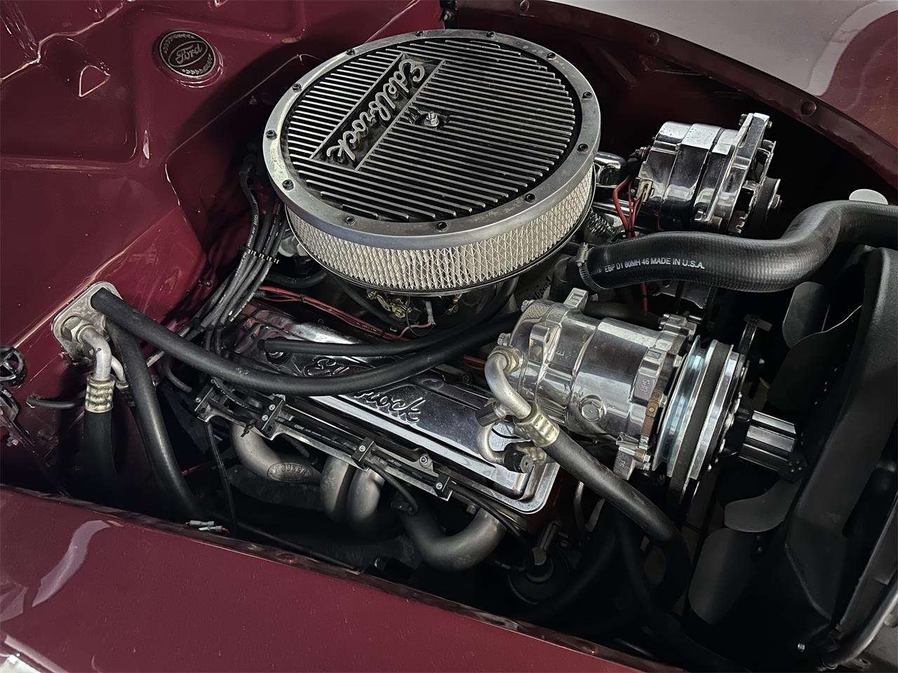 Ford-2-dr-coupe-1940-Cherry-Red-Grey-19