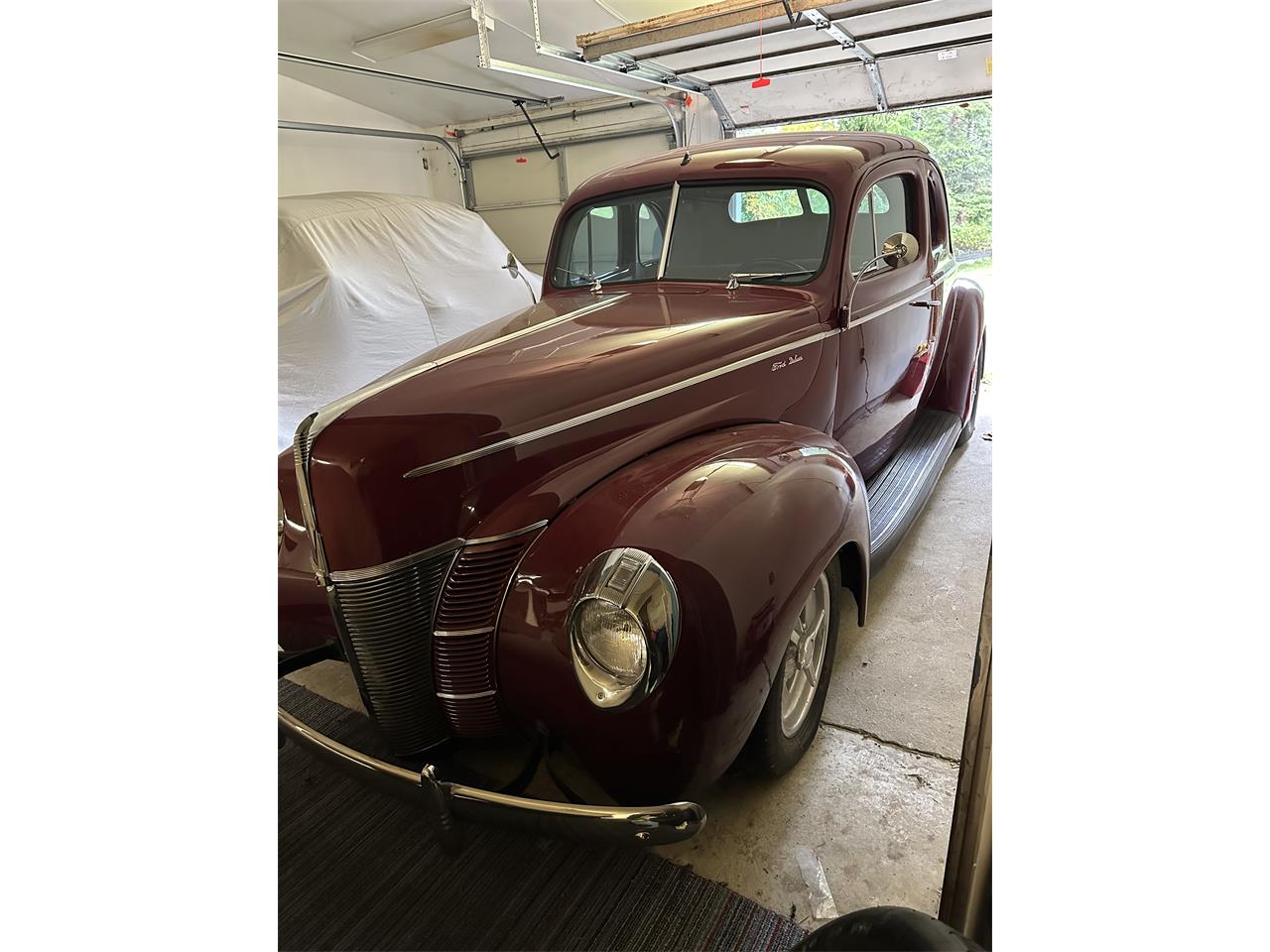 Ford-2-dr-coupe-1940-Cherry-Red-Grey-2