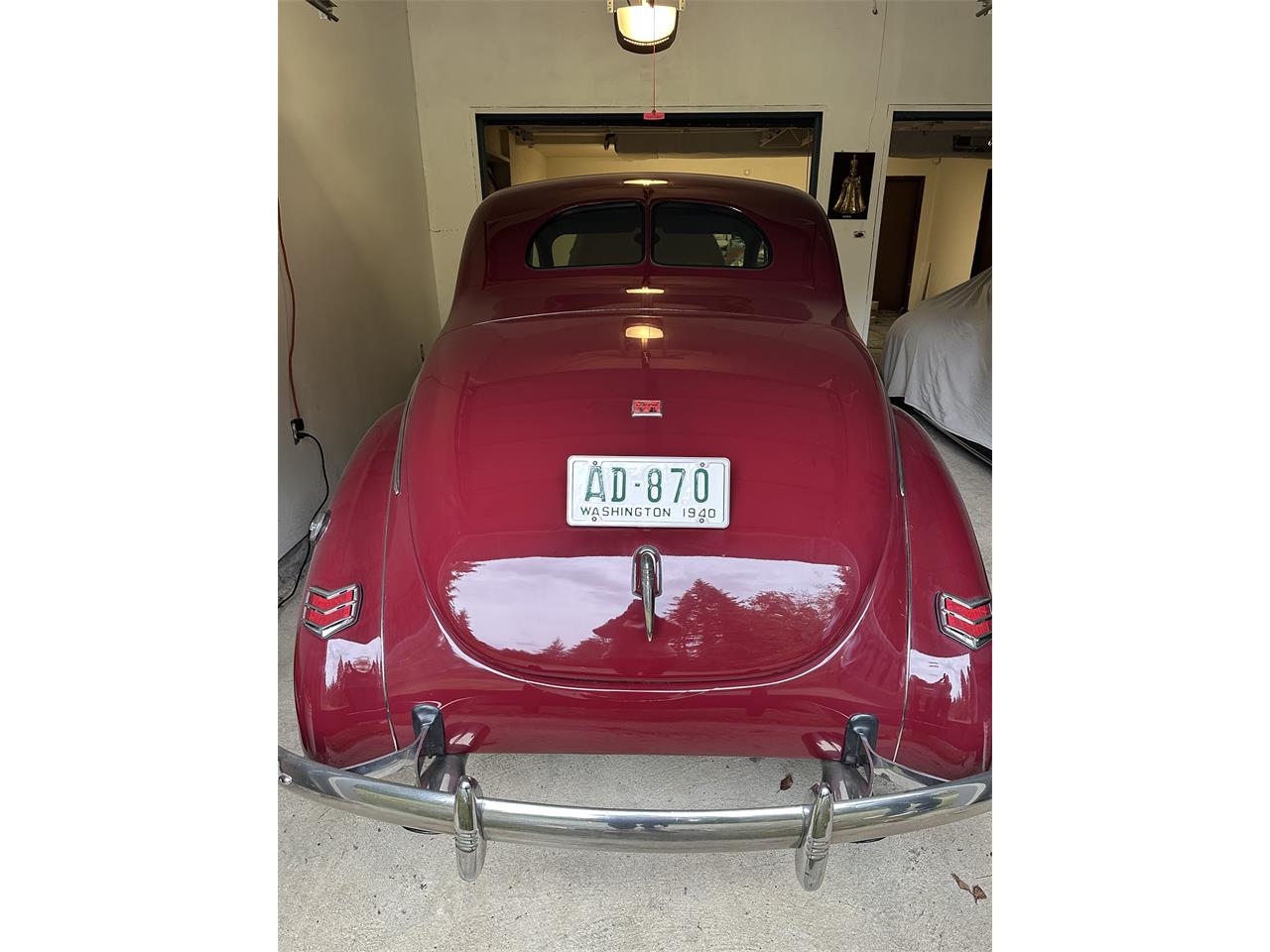Ford-2-dr-coupe-1940-Cherry-Red-Grey-5