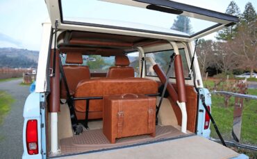 Ford-Bronco-1966-Baby-Blue-Brown-10