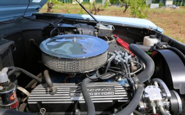 Ford-Bronco-1966-Baby-Blue-Brown-19