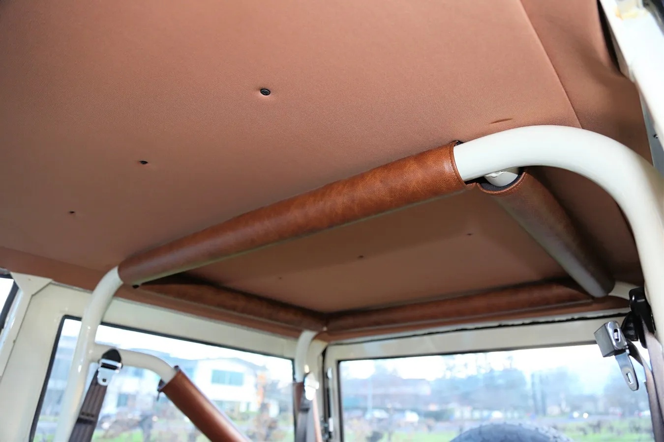 Ford-Bronco-1966-Baby-Blue-Brown-7