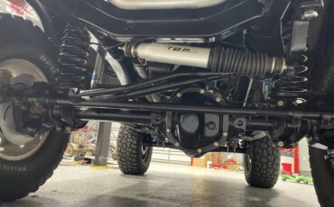 Ford-Bronco-1977-SUV-15