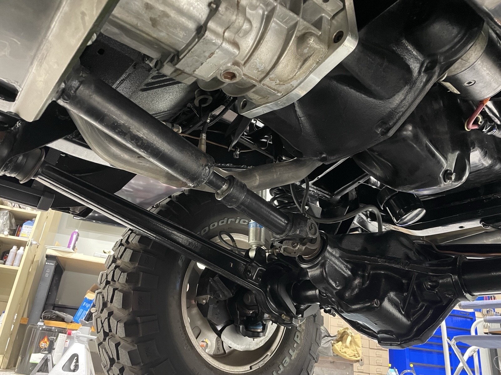 Ford-Bronco-1977-SUV-18