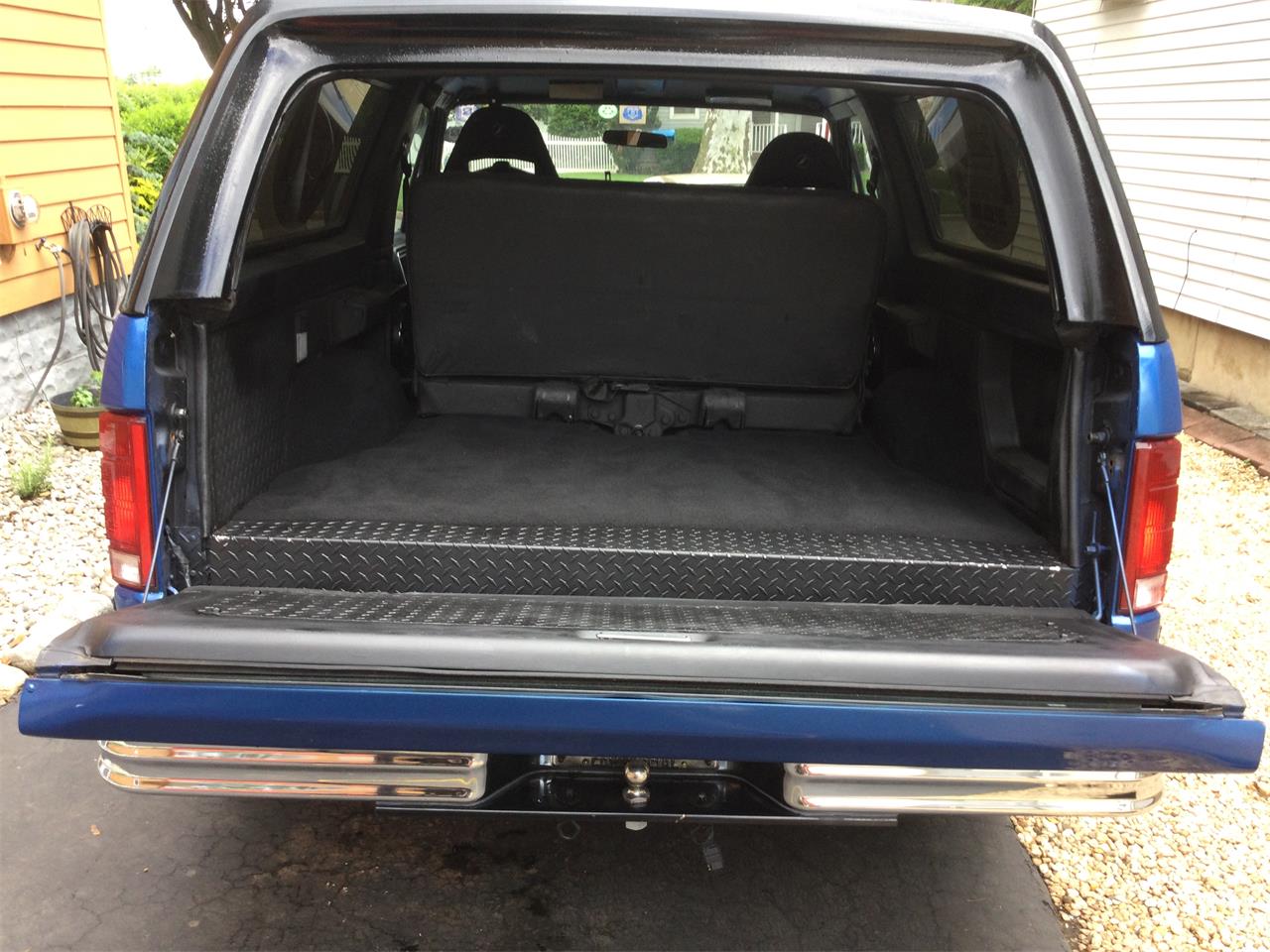 Ford-Bronco-1983-Blue-Black-4