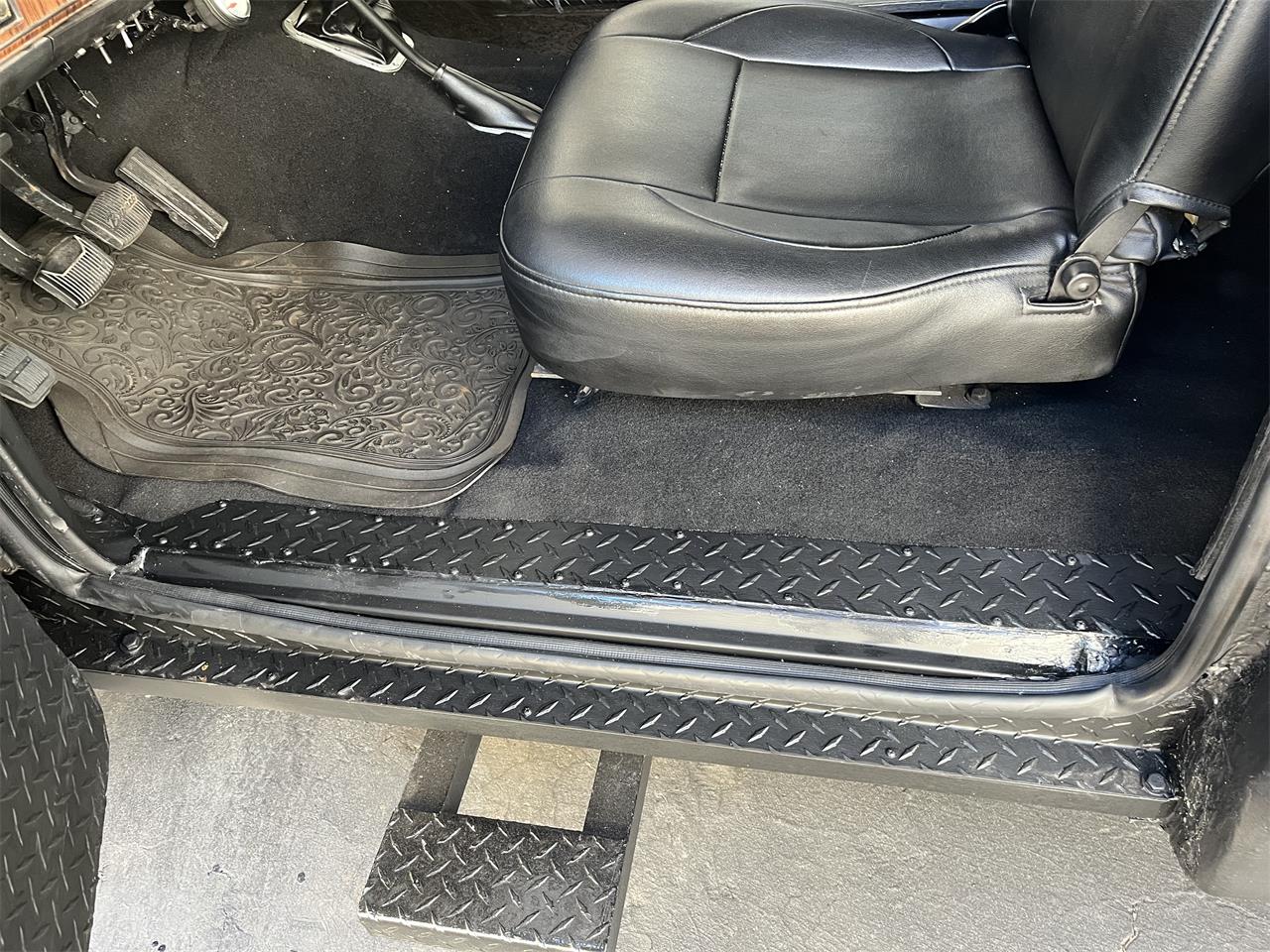 Ford-Bronco-1983-Blue-Black-6