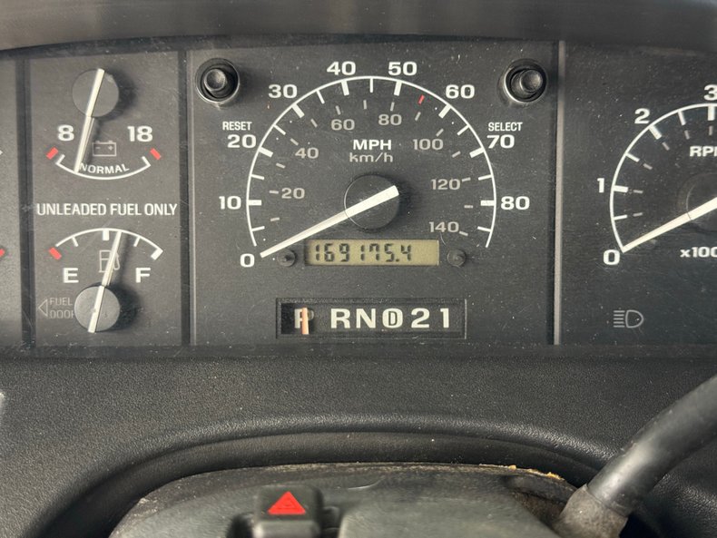 Ford-Bronco-1992-Tan-Black-14