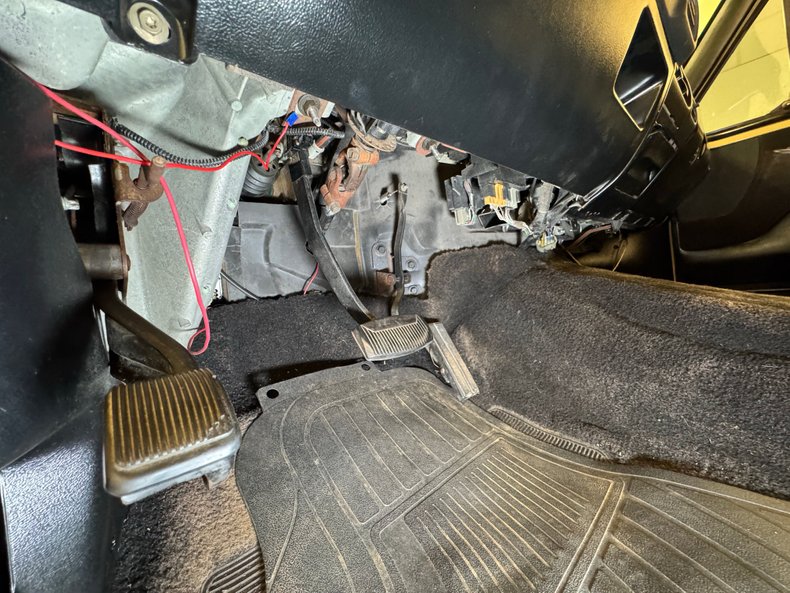 Ford-Bronco-1992-Tan-Black-17