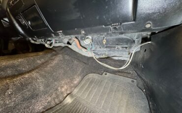 Ford-Bronco-1992-Tan-Black-24