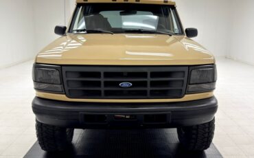Ford-Bronco-1992-Tan-Black-26
