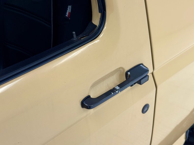 Ford-Bronco-1992-Tan-Black-30